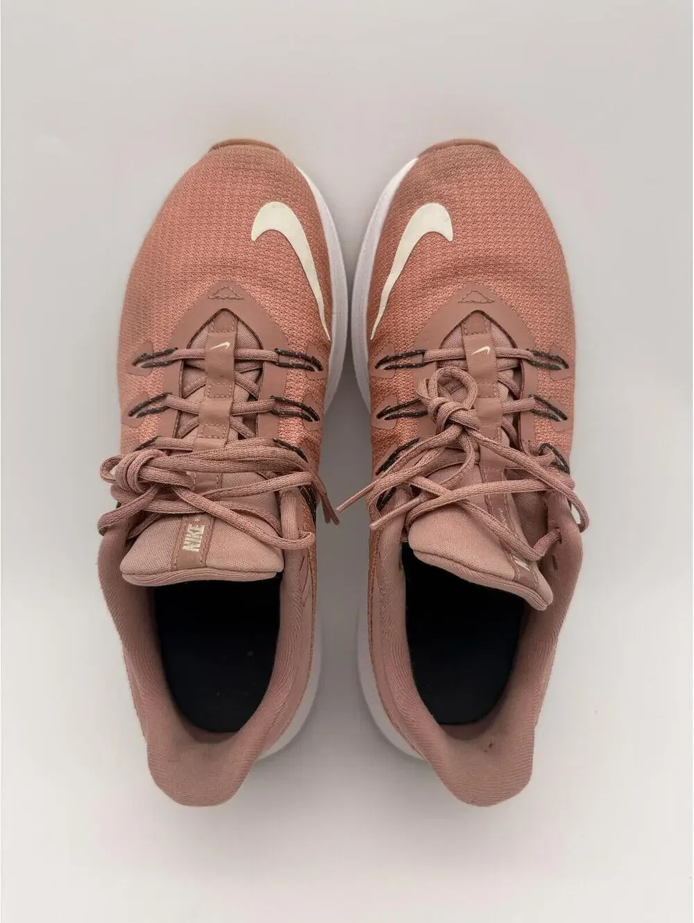 Nike Quest Women's Running‎ Shoe Rust Pink White AA7412-600 Size 8.5
